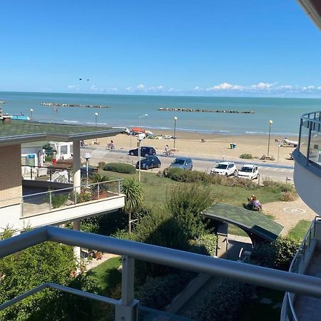 Appartamento “Le Vele” Porto San Giorgio Exteriör bild